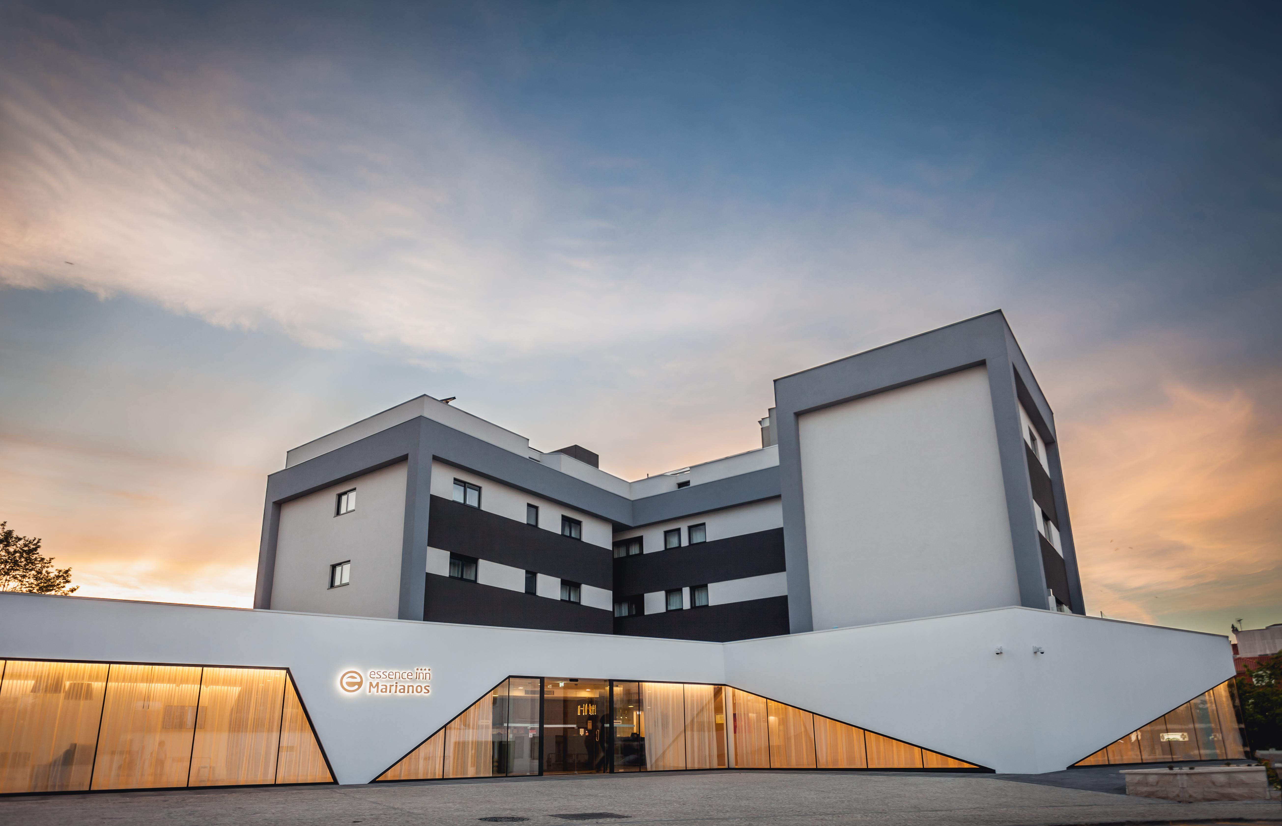Essence Inn Marianos Hotel Fatima Bagian luar foto